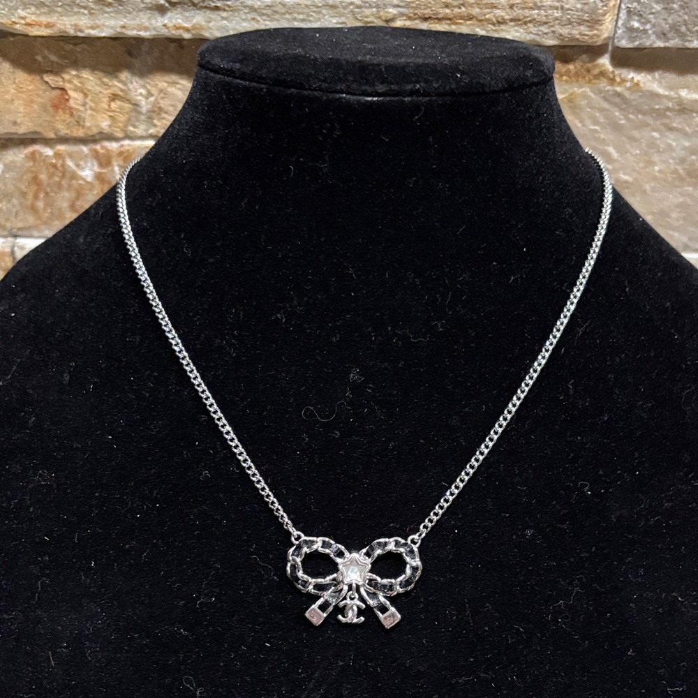 Elegant CC Silver Bow Necklace